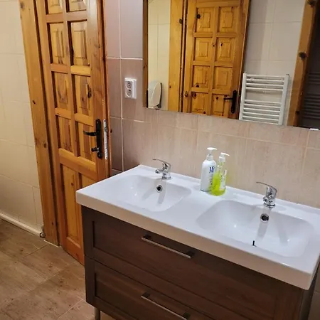 招待所 克罗佩克旅馆 Špania Dolina