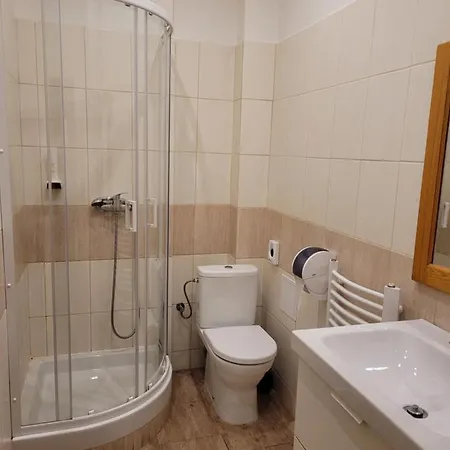 克罗佩克旅馆 * Špania Dolina