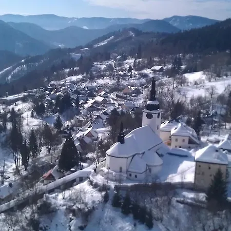 克罗佩克旅馆 * Špania Dolina